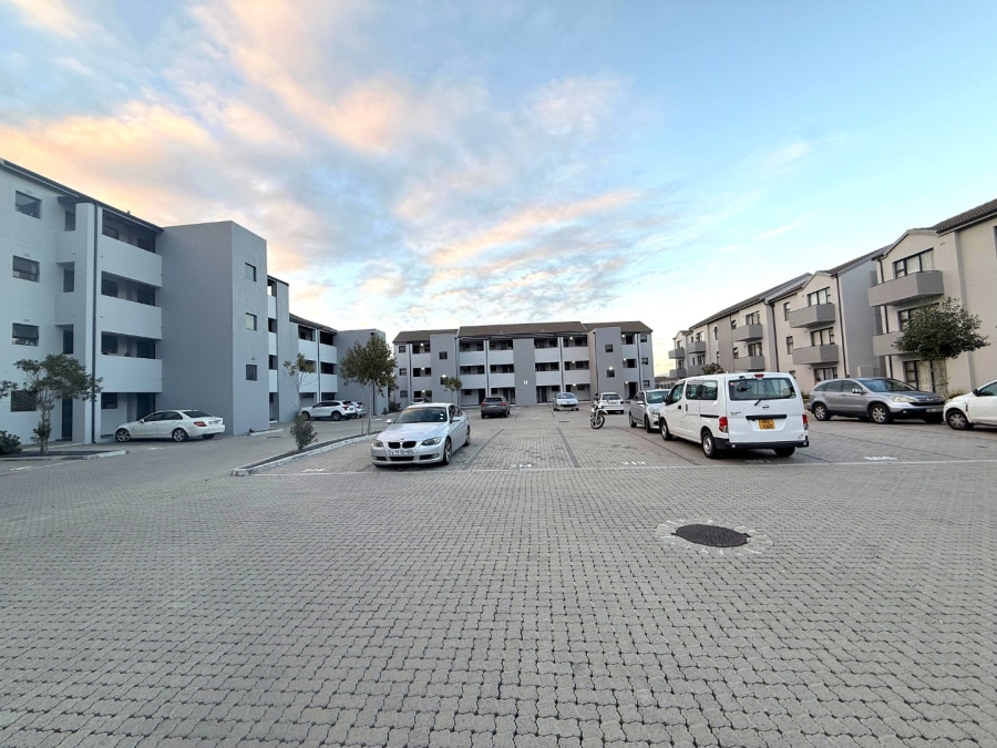 2 Bedroom Property for Sale in Parklands Western Cape